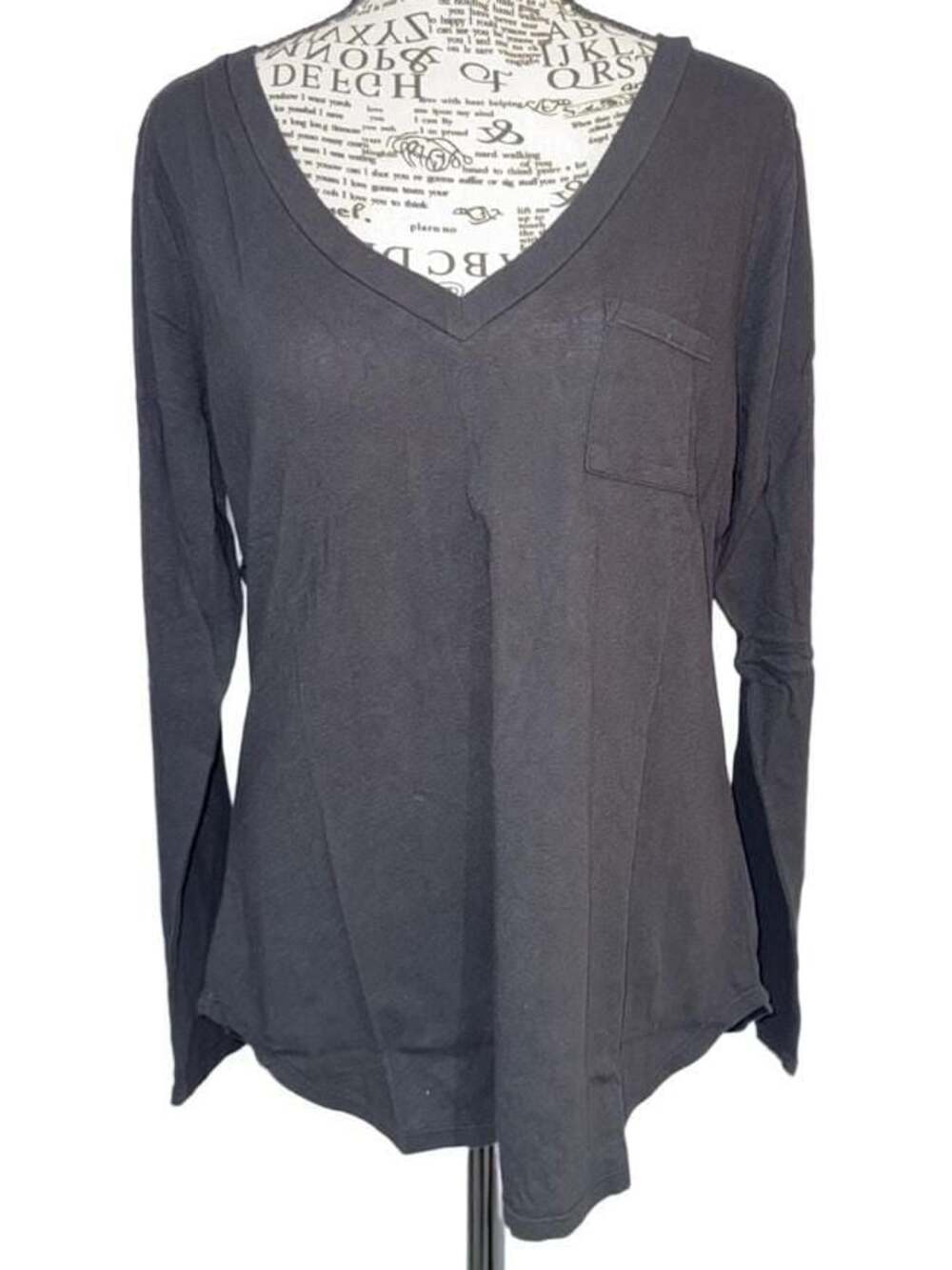 Chaser Women’s Large True Black V-Neck Long Sleeve Pocket Tee NWT